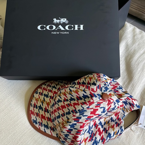 Disney Edition Coach Hat - Picture 7 of 7